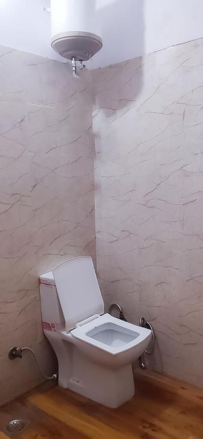 Hotel Roomshala125 Hotel Maharaja Near Vishwa Vidyalaya Metro Station